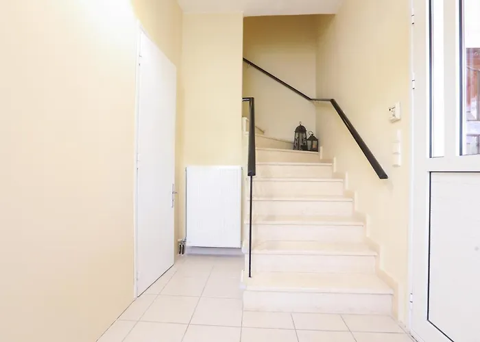 בית נופש Natasha's פראמה