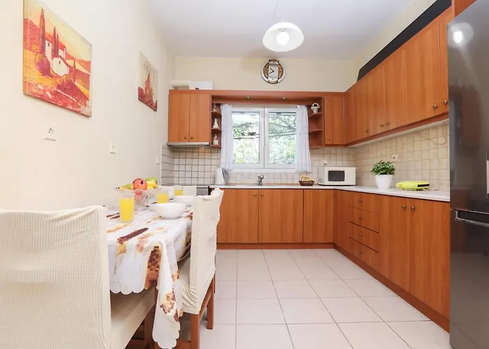 Natasha's פראמה