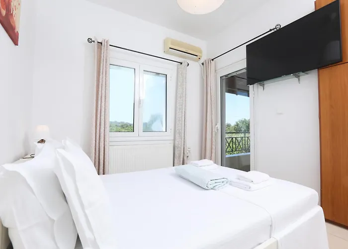 בית נופש Natasha's פראמה